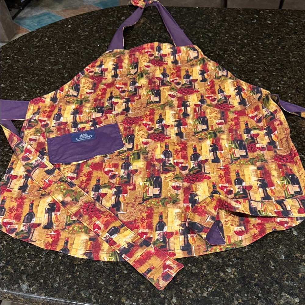 Colorful Wine Apron with Pockets. Reversible